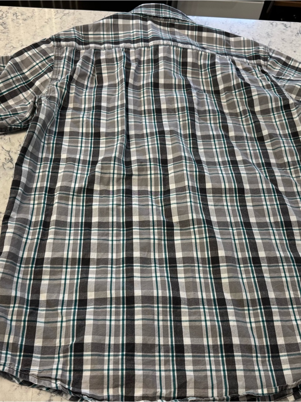 Carhartt Short-Sleeve Plaid Button-Down Shirt - Gray, Black, Green. Size Mens M - Picture 6 of 6